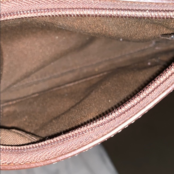 Authentic Coach wristlet - Picture 4 of 4